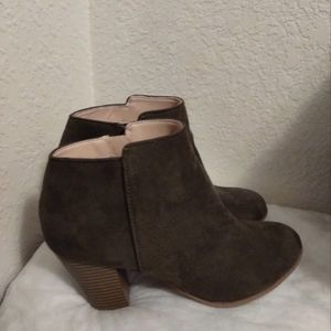 Ankle booties